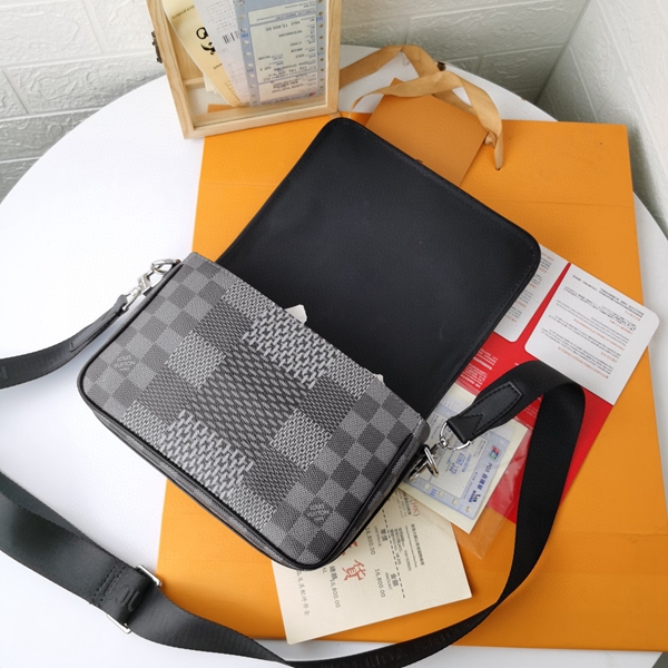 ルイヴィトンバッグ角部分ディテール